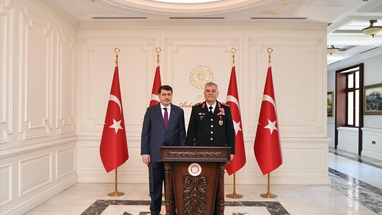 Jandarma Genel Komutanı Orgeneral Çardakcı, Ankara Valiliğini Ziyaret Etti