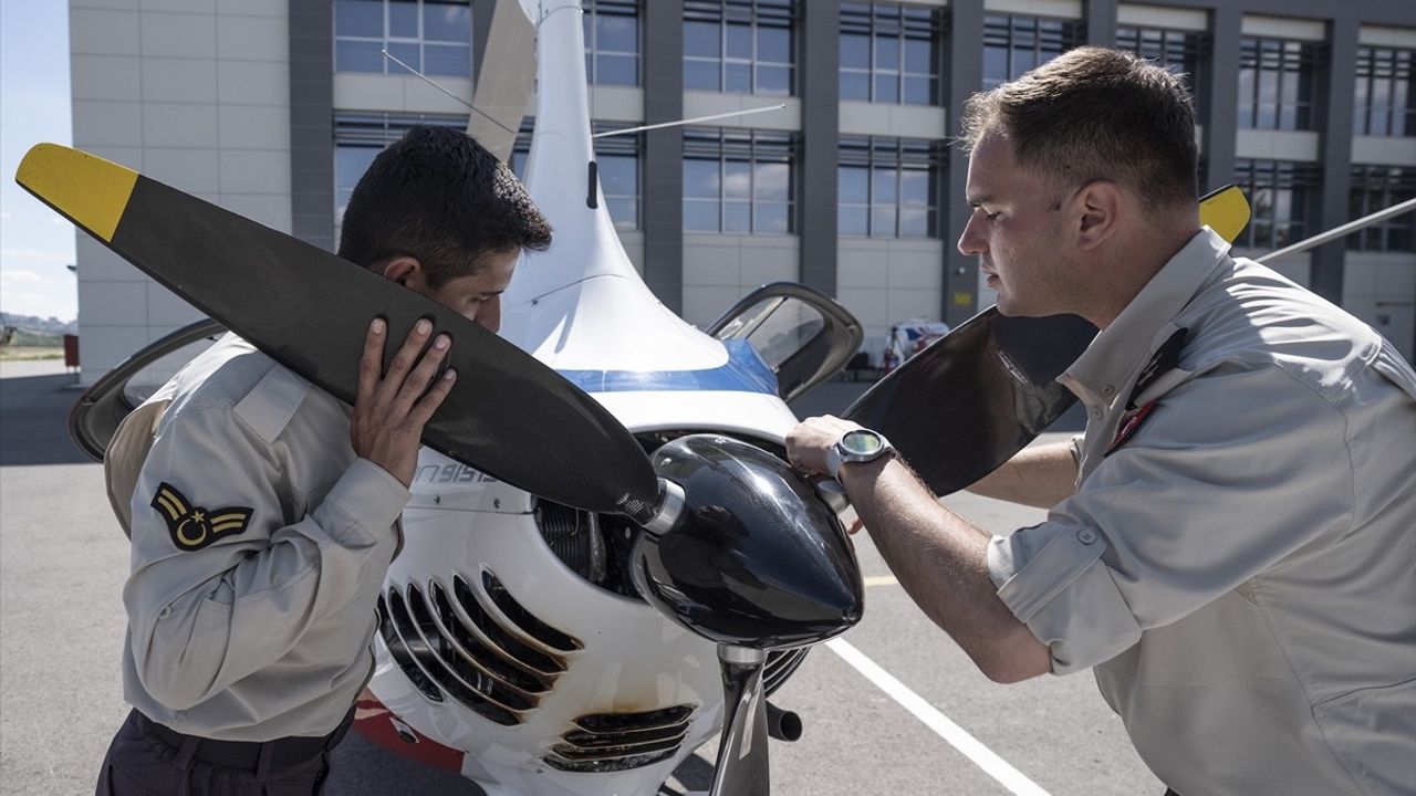 Jandarma Havacılık Komutanlığı'nın Cayrokopterleri ile Hava Denetimi ve Güvenlik