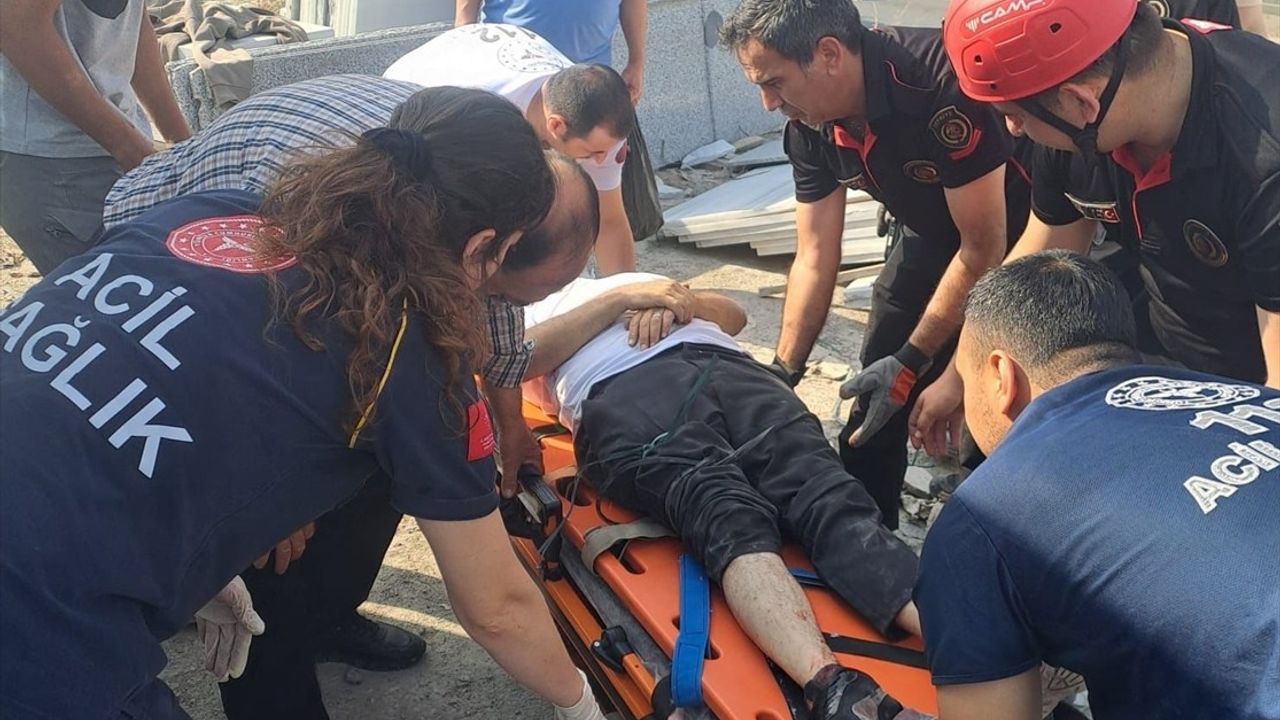 Kahramanmaraş'ta Mermer Bloklar Altında Kalan İşçi Hayatını Kaybetti