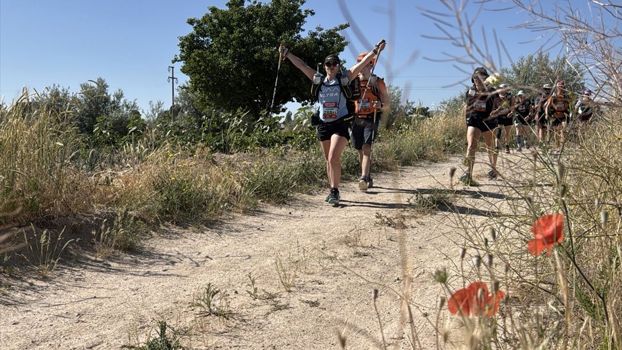 Kapadokya Çöl Maratonu Start Aldı