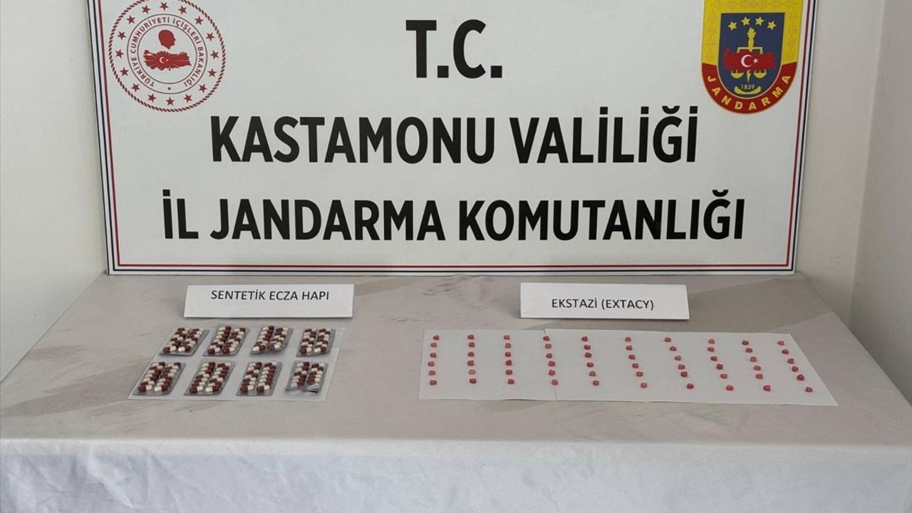 Kastamonu'da Uyuşturucu Operasyonu: İki Şüpheli Gözaltına Alındı