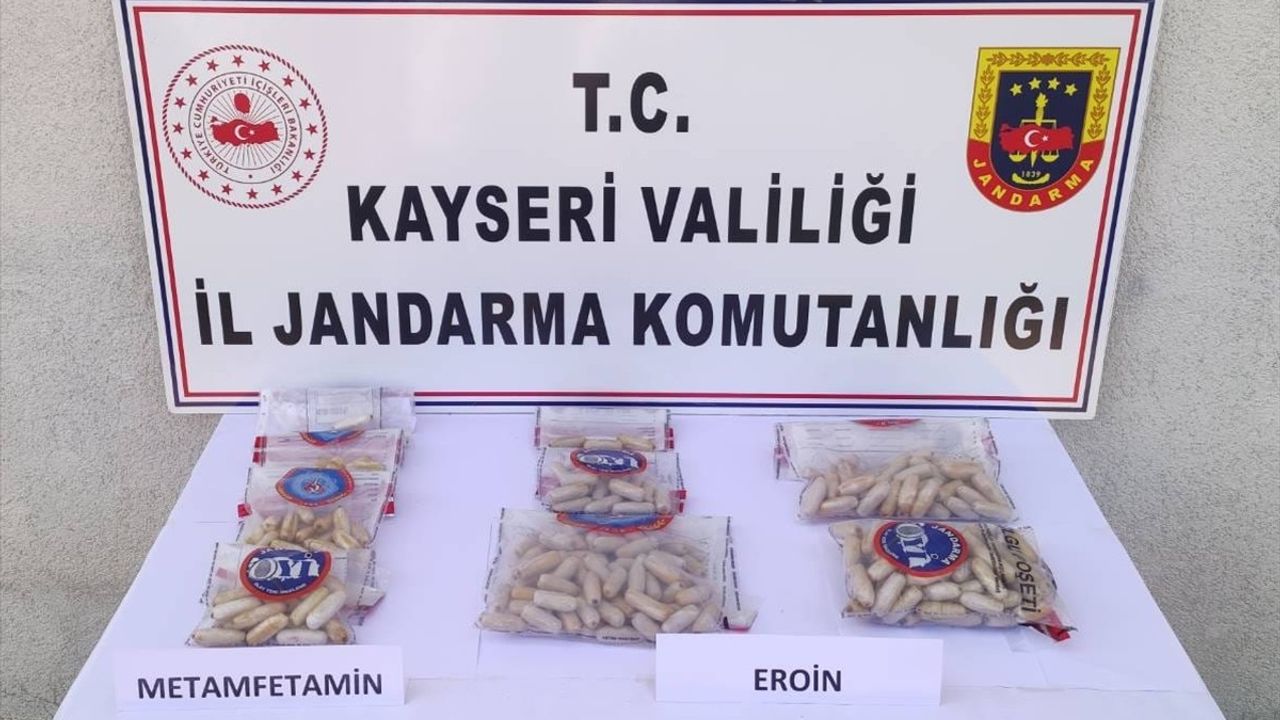 Kayseri'de Uyuşturucu Taşımacılığı Yapan Üç Yabancı Uyruklu Şüpheli Tutuklandı