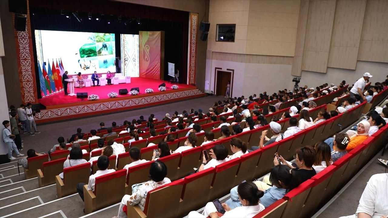 Kazakistan'da Türk Dünyası Mimarları ve Restoratörleri Uluslararası Sempozyumu Düzenlendi