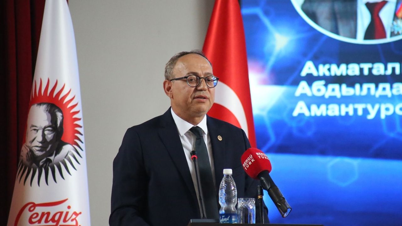 Kırgızistan'da 'Cengiz Aytmatov Türk Dünyası'nın Geleceği' Forumu Düzenlendi