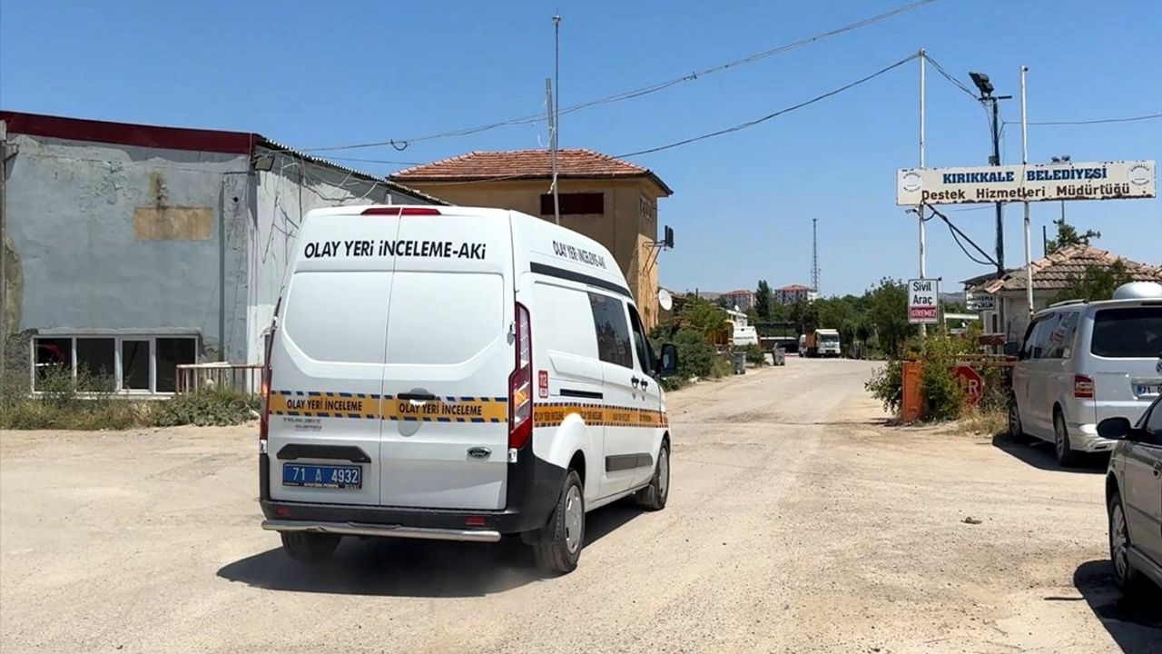 Kırıkkale Belediyesi'nde Köpük Tüpü Patladı: Bir Personel Ağır Yaralı