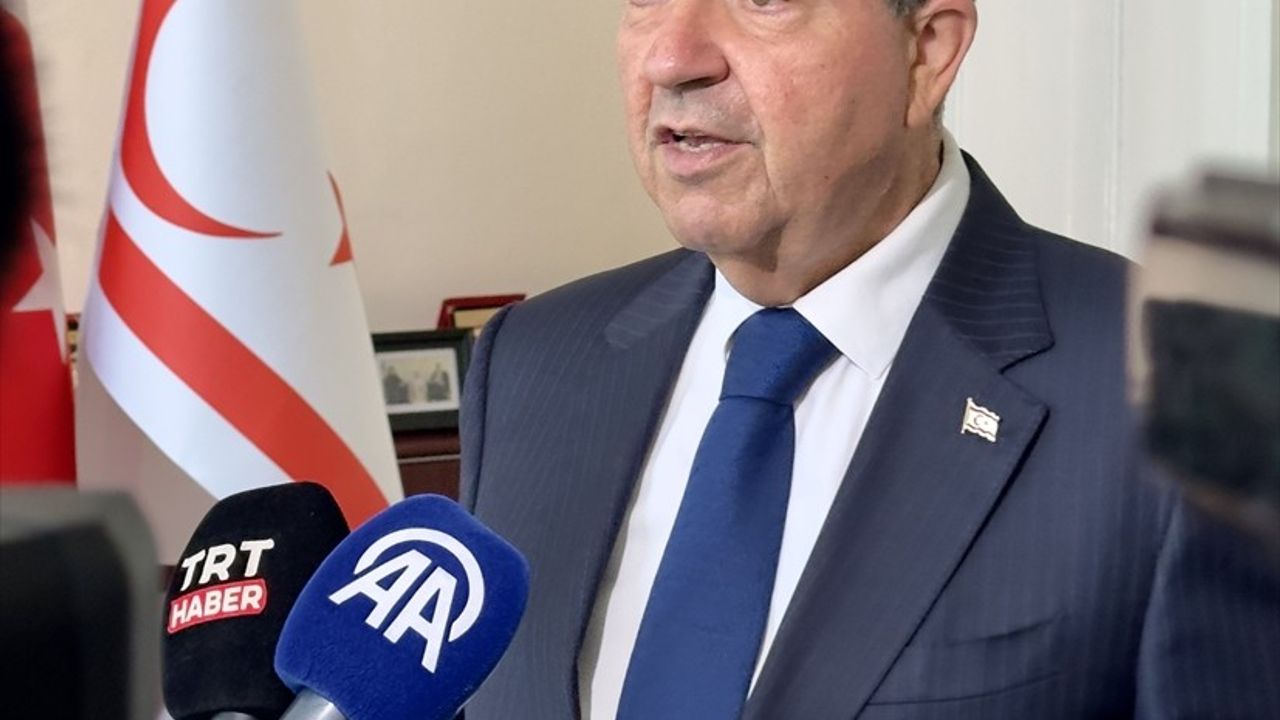 KKTC Cumhurbaşkanı Tatar, Direkt Uçuşların Önemi Üzerine Değerlendirmelerde Bulundu