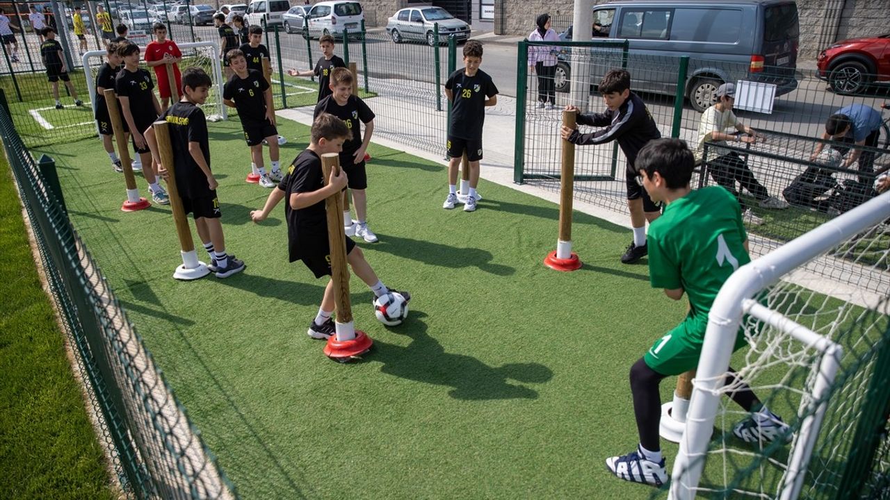 Kültür ve Turizm Bakan Yardımcısı Mumcu, Sakarya'da Dinamik Park Açılışında Gençlere Yönelik Projeleri Duyurdu