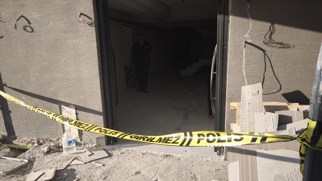 Kütahya'da İnşaatta Asansör Boşluğuna Düşen İşçi Hayatını Kaybetti