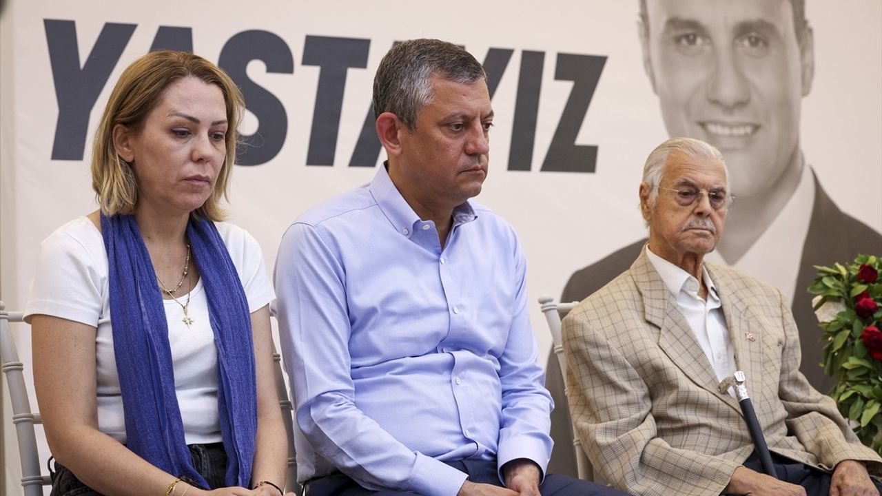 Manisa Büyükşehir Belediye Başkanı Ferdi Zeyrek İçin Taziye Ziyaretleri Devam Ediyor