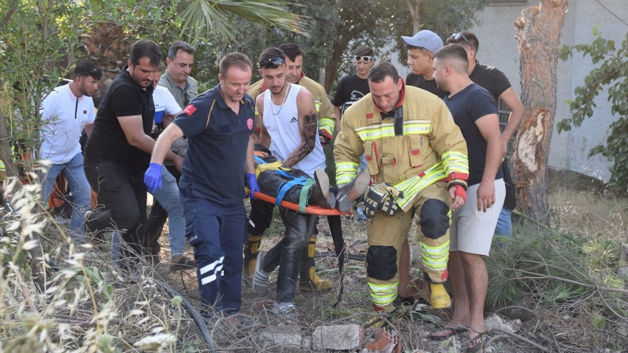 Manisa'da Kontrolden Çıkan Araç Takla Attı: Sürücü Yaralandı