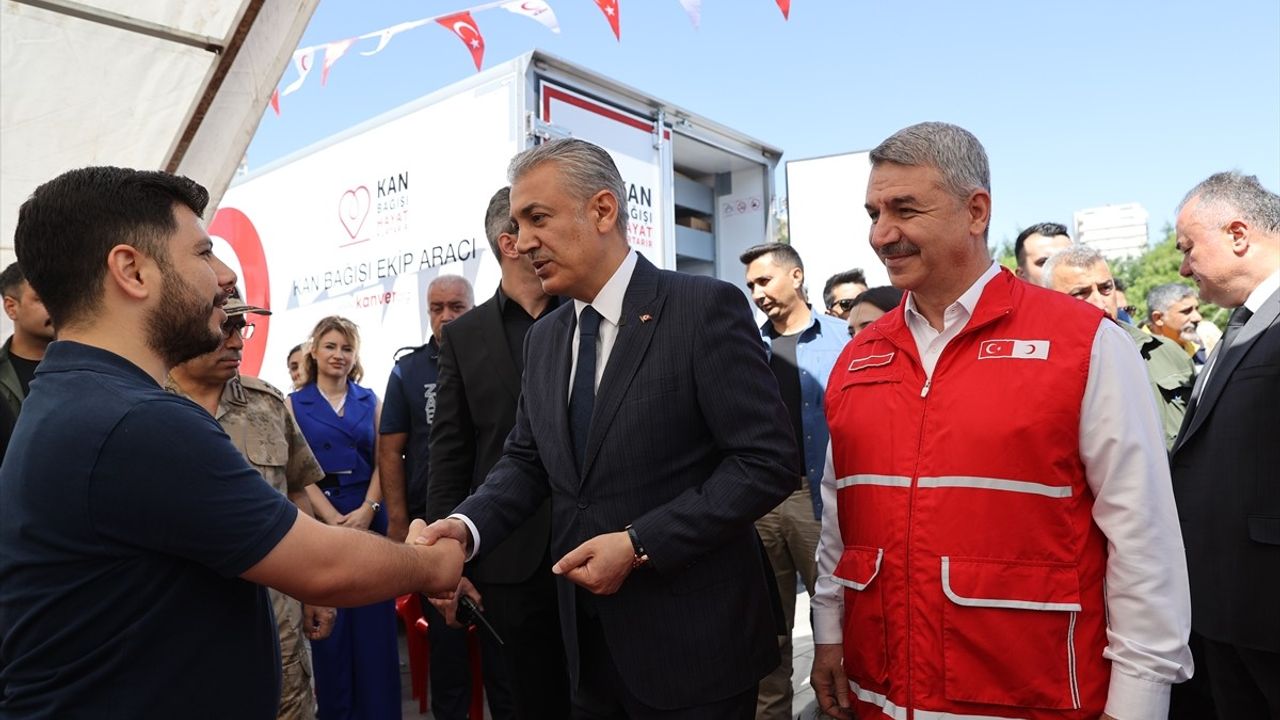 Mardin'de 'Birbirimize Candan Bağlıyız' Kan Bağışı Kampanyası Başlatıldı