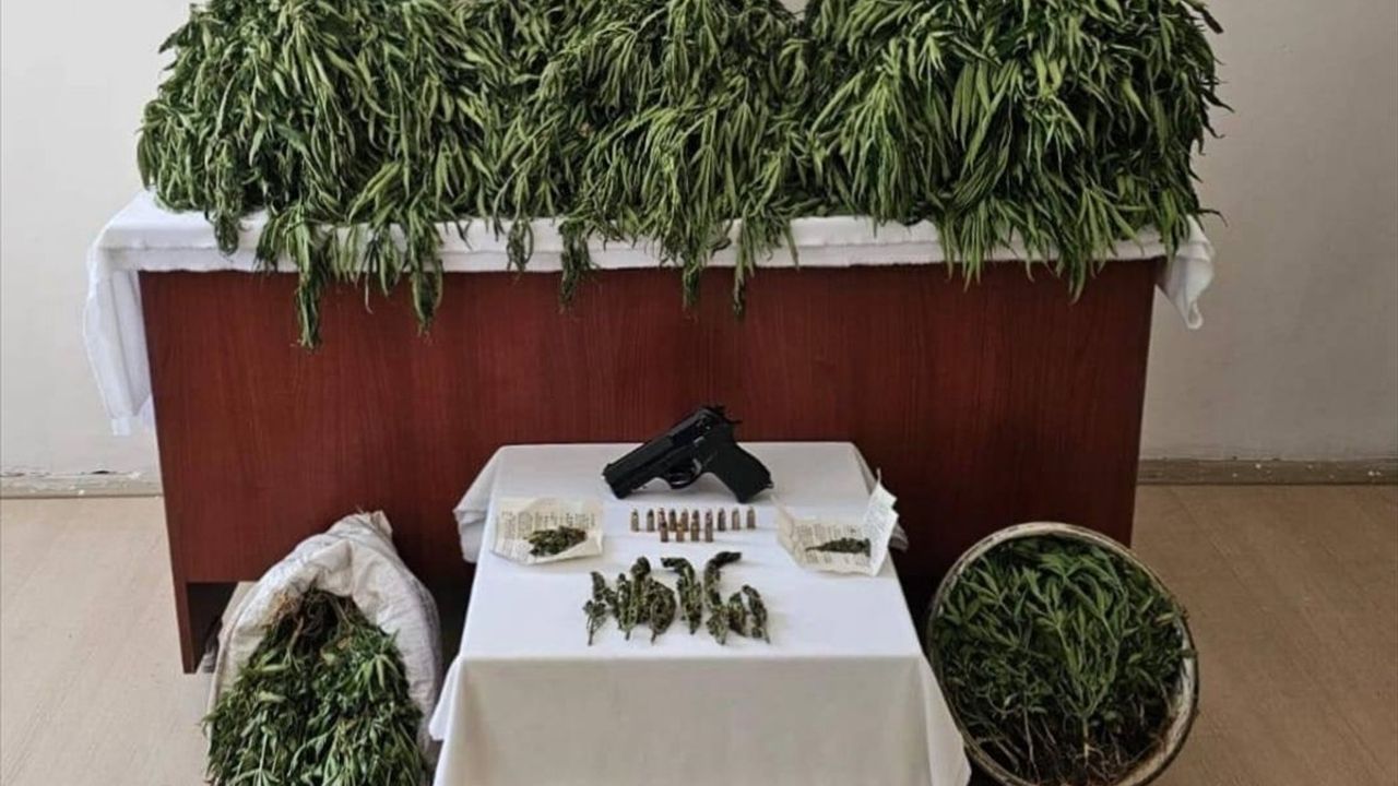 Mardin Nusaybin'de Uyuşturucu Operasyonu: 4 Şüpheli Gözaltında