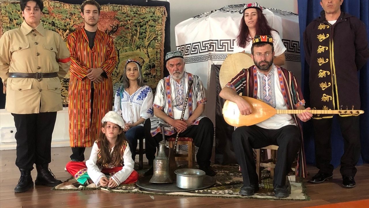 Mavi Gök Nerede Oyununun Prömiyeri Yarın Akşam Tuzla'da