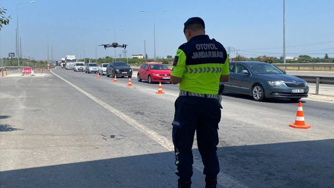 Mersin'de Dron Destekli Trafik Denetiminde 37 Sürücüye Cezai İşlem Uygulandı