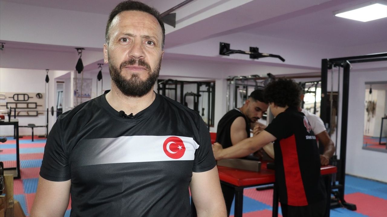 Milli Bilek Güreşçiler, Dünya Şampiyonası'na 5'te 5 Hedefiyle Hazırlanıyor