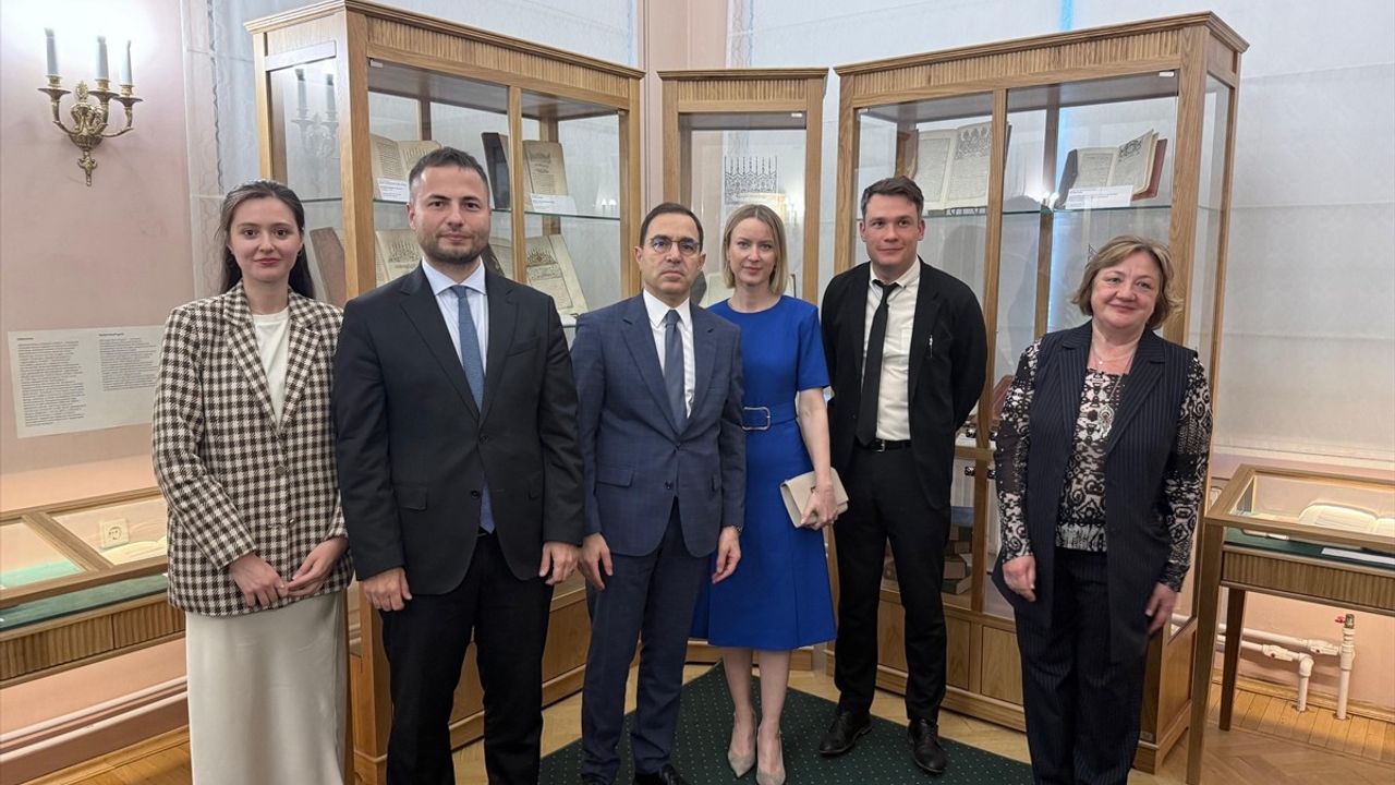 Moskova'da Osmanlı Matbu Eserlerinin Tanıtımı Gerçekleşti