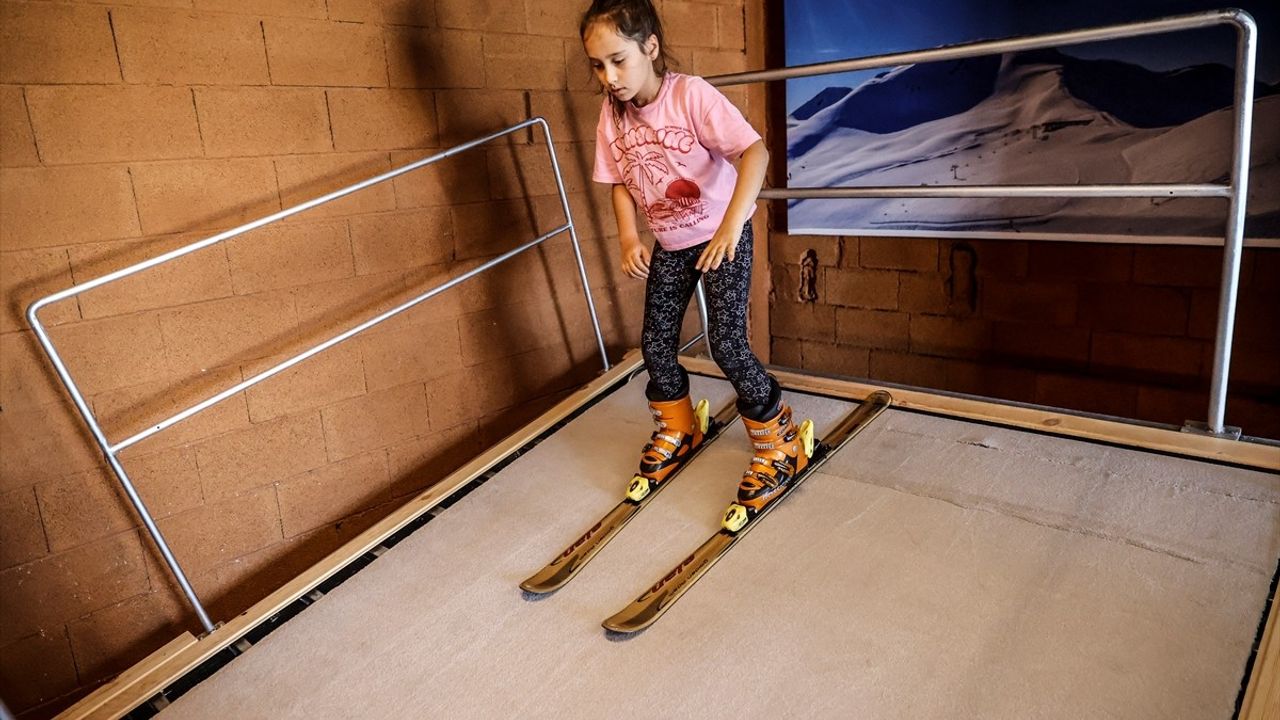 Mühendis Gökalp Bulut'un Kayak Simülasyonu, 4 Mevsim Kayak Keyfi Sunuyor