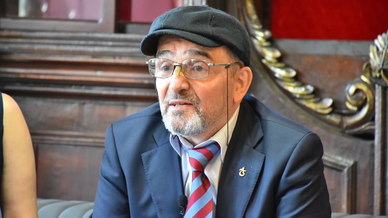 Mustafa Demir'in 'Dünden Bugüne Şiirlerle ve Fotoğraflarla Trabzonspor' Kitabı Tanıtıldı