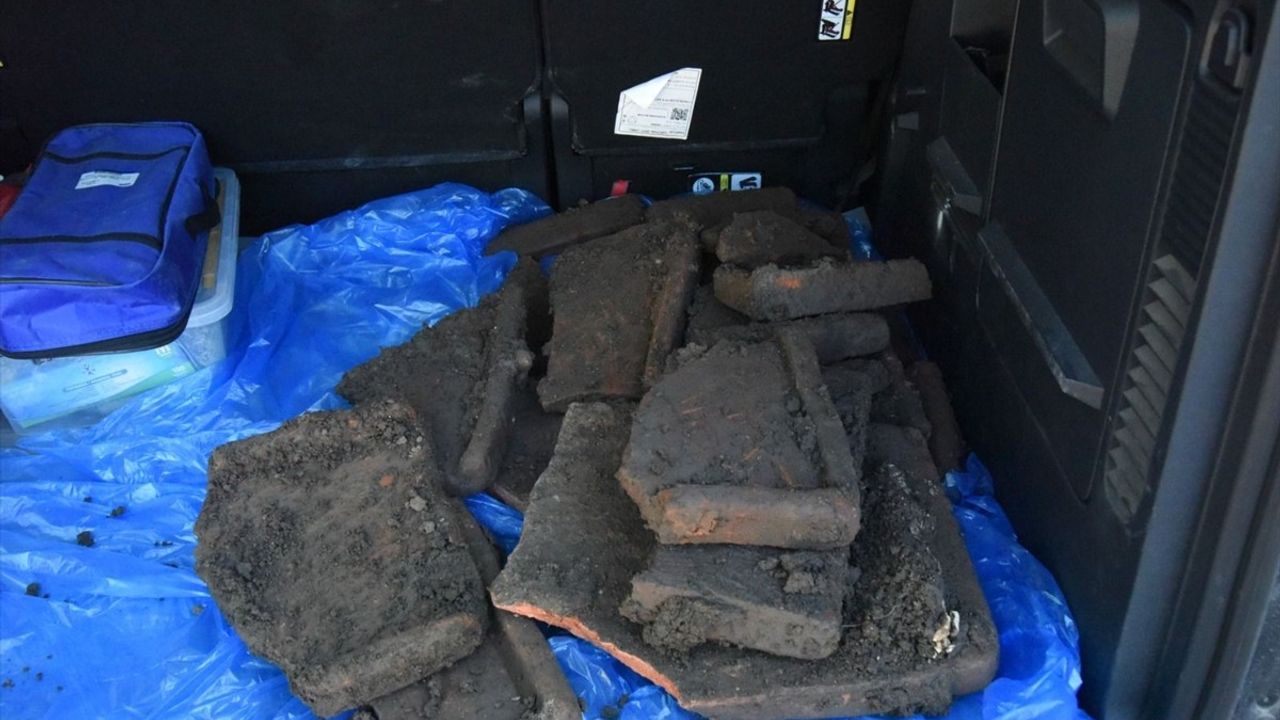 Ordu'da Yol Çalışmasında Tarihi Mezar Kalıntıları Bulundu