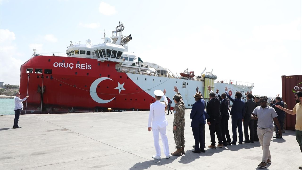 Oruç Reis Sismik Araştırma Gemisi Türkiye'ye Dönüyor