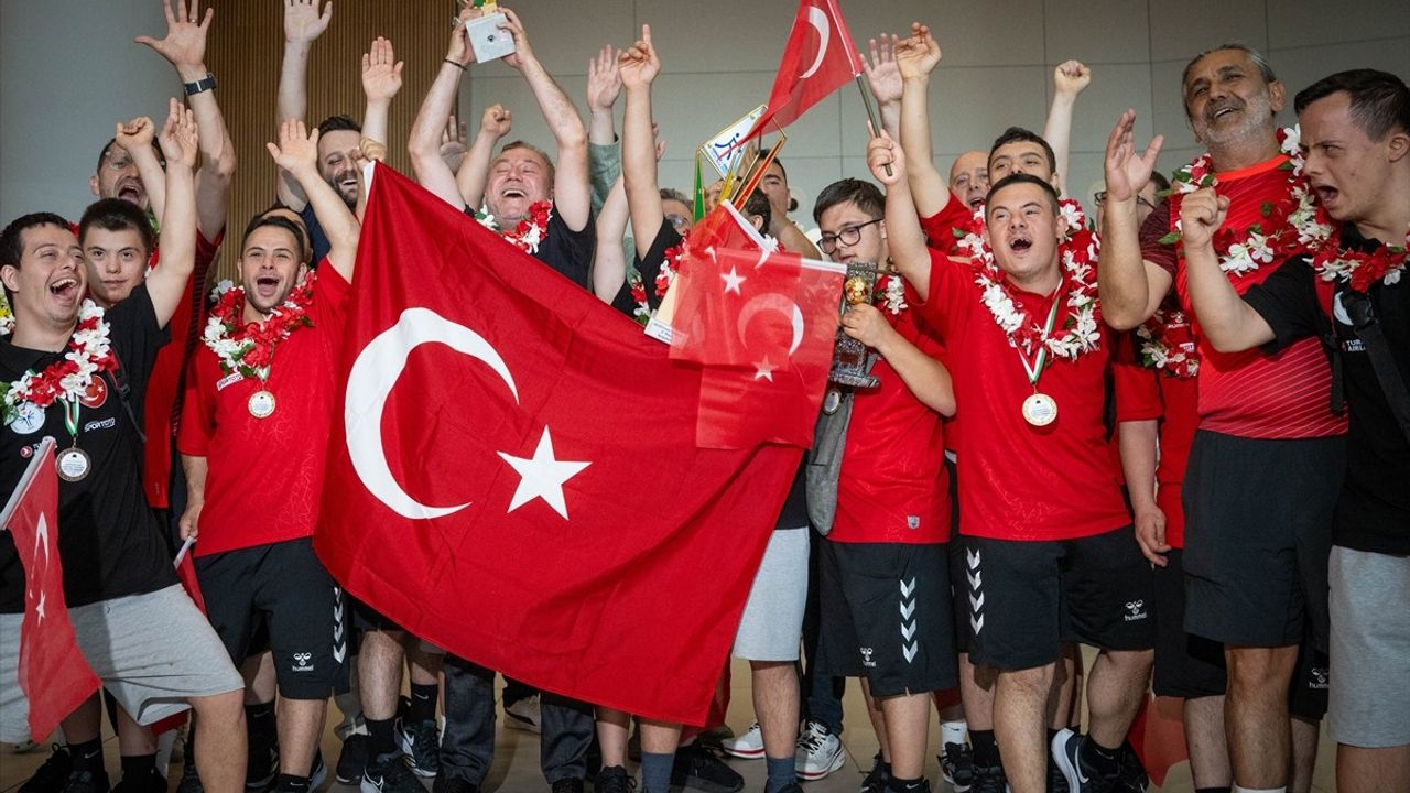 Özel Sporcular Avrupa Şampiyonası'ndan İkincilikle Döndü