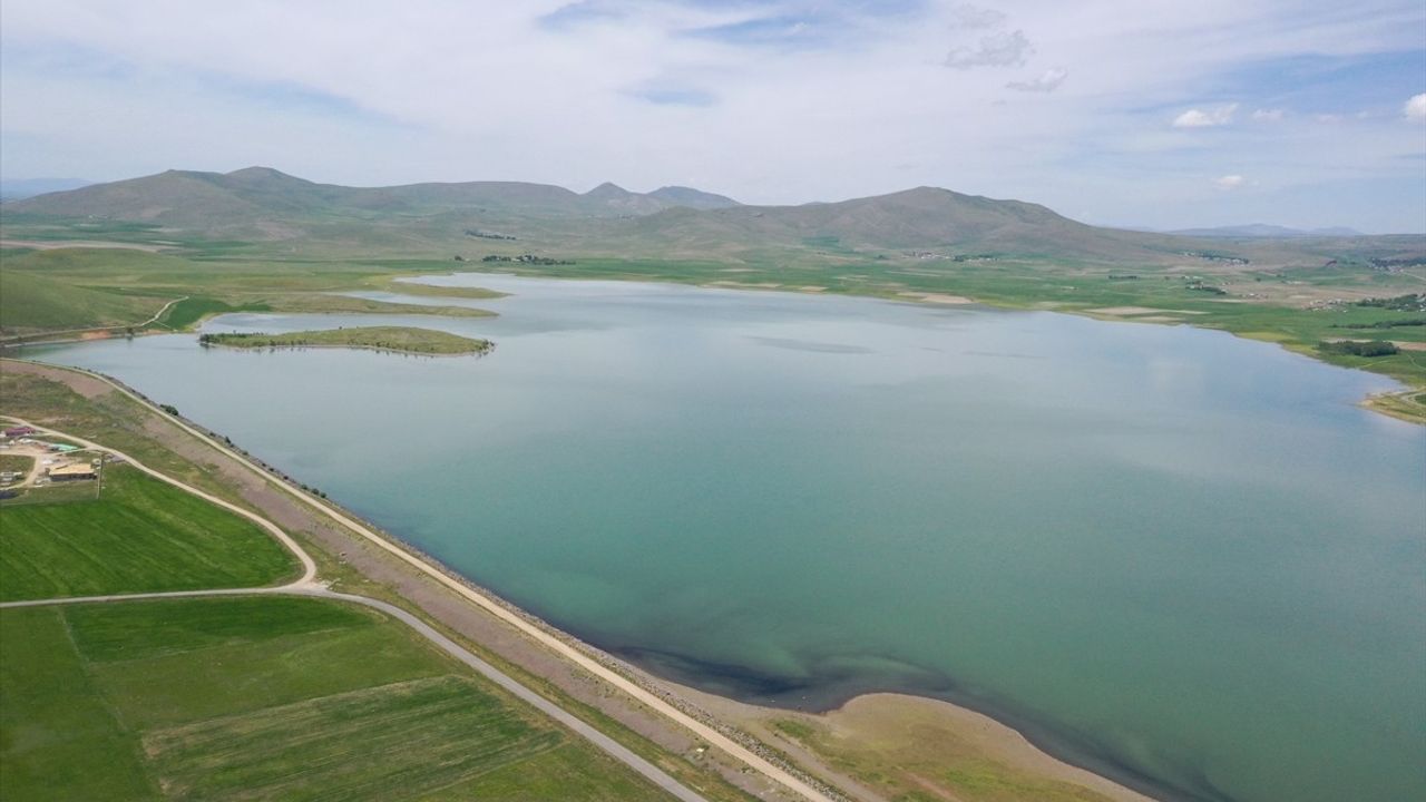 Patnos Barajı'nda Su Seviyesi İlkbahar Yağmurlarıyla Yükseldi