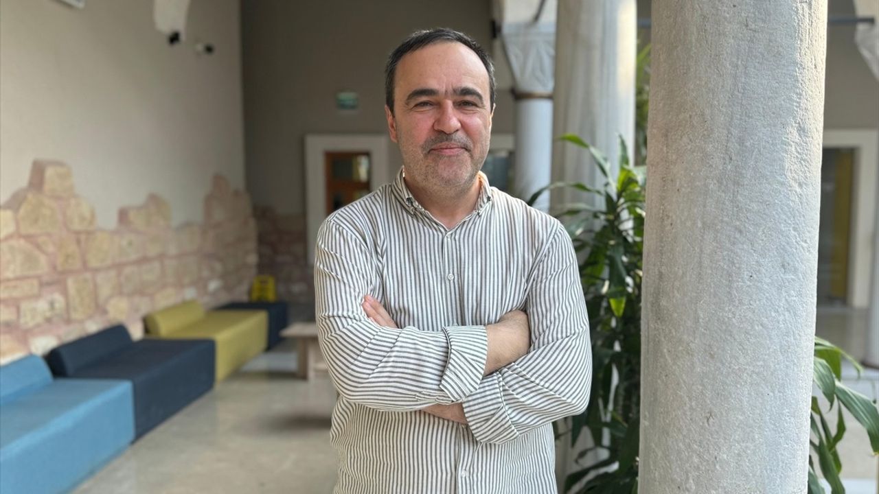 Prof. Dr. Mehmet Lütfi Arslan, Kıssa ve Hikayelerin Değeri Üzerine Açıklamalarda Bulundu