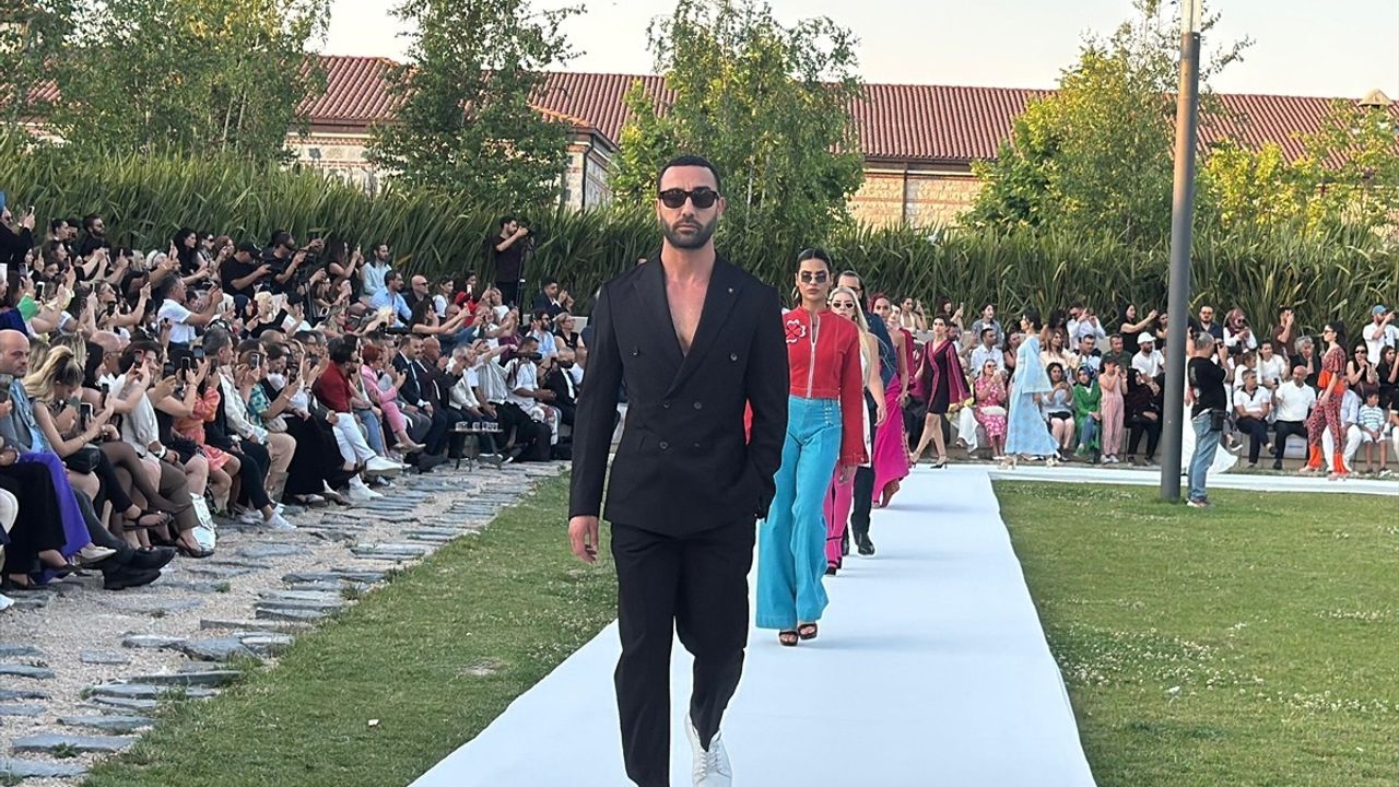 Rami Kütüphanesi'nde Geleceğin Tasarımcılarından Defile