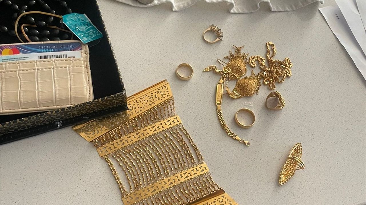 Sakarya'da Bungalov Dolandırıcılığı Operasyonu: 20 Zanlı Tutuklandı