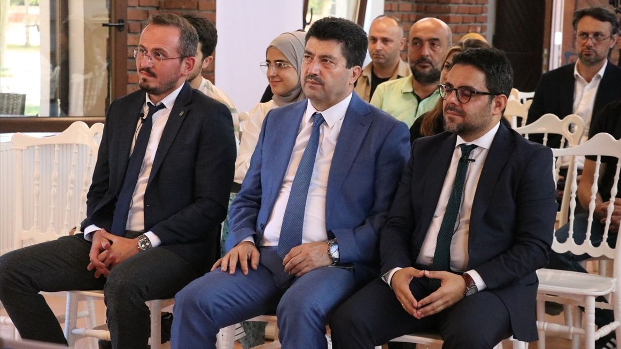 Sakarya'da Kanser Tedavisi ve Yapay Zeka Üzerine Bilim Kafe Etkinliği Düzenlendi