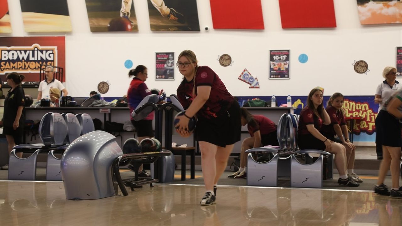 Samsun'da Kulüplerarası Türkiye Bowling Şampiyonası Başladı