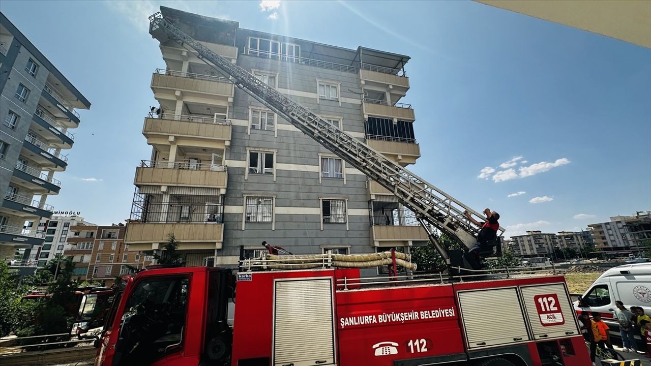 Şanlıurfa'da Apartman Dairesinde Yangın Çıktı