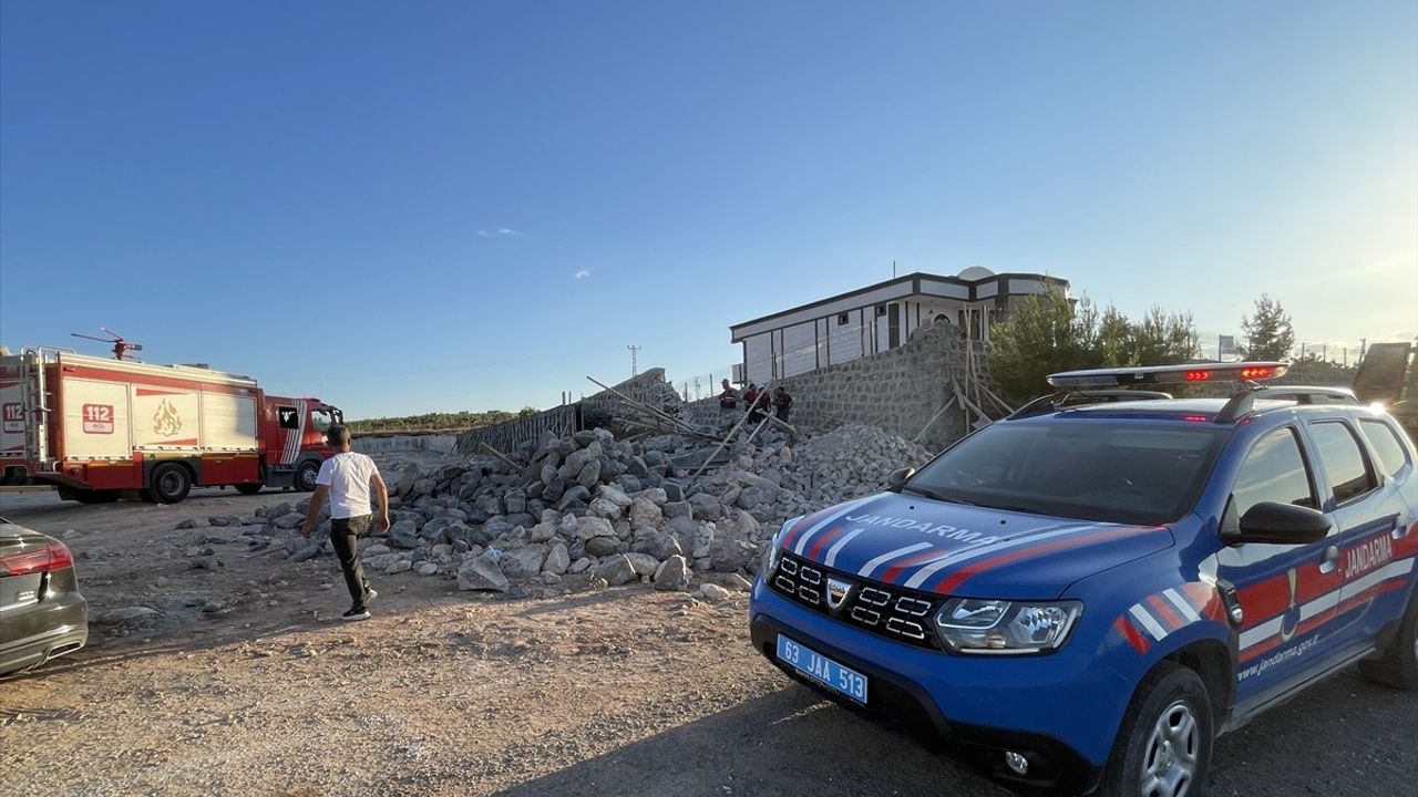 Şanlıurfa'da İstinat Duvarı Çöktü: 4 İşçi Yaralandı