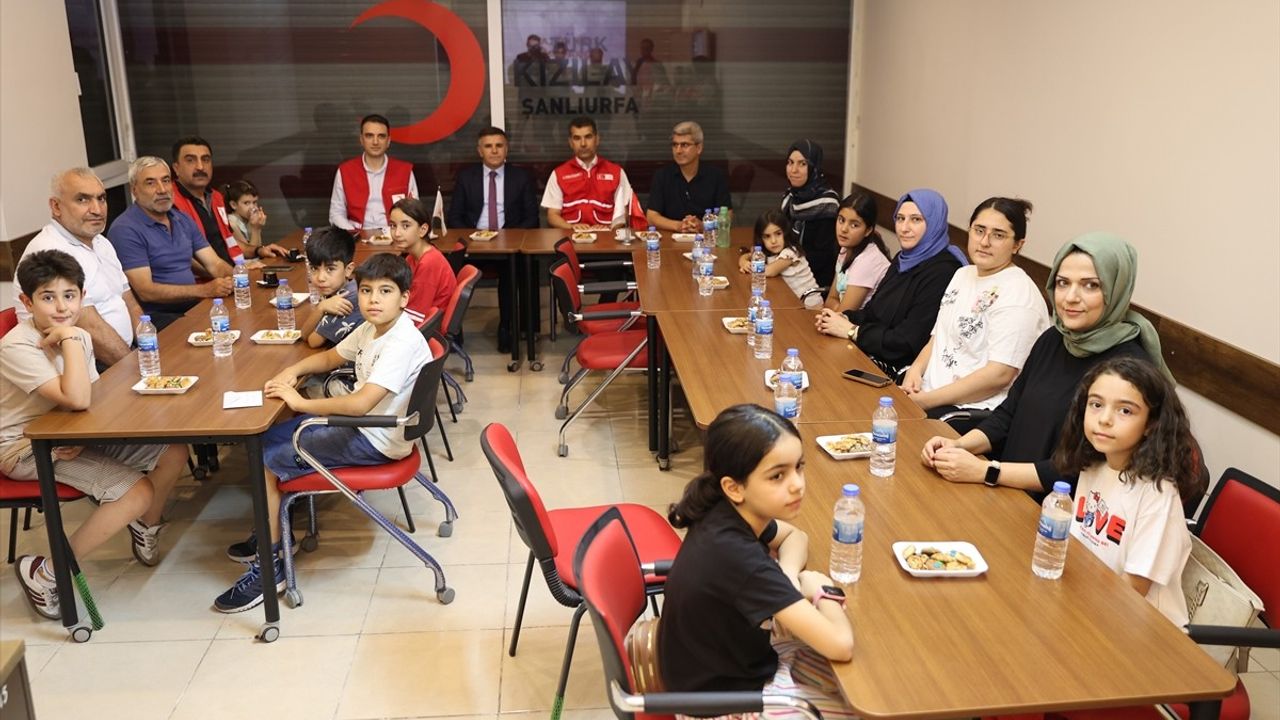 Şanlıurfa'da Öğrencilerden Gazzeli Çocuklara Yardım Tiyatro Gösterisi
