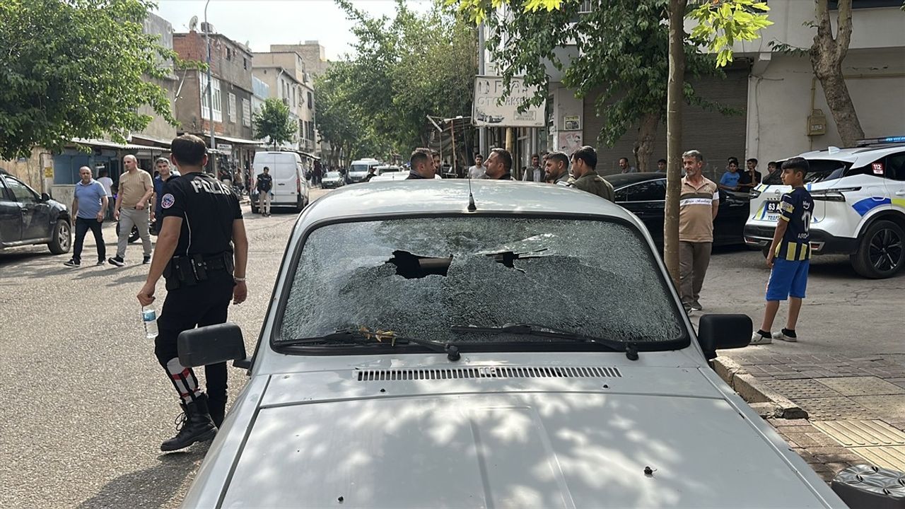 Şanlıurfa'da Silahlı ve Bıçaklı Kavga: 3 Yaralı