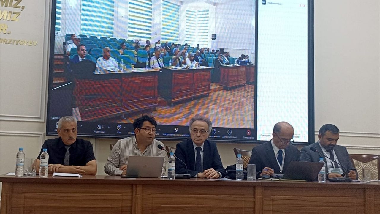 Semerkand'da 'Türk Dünyası ve Pir-i Türkistan: Yesevi Yolu ve Mirası' Paneli Gerçekleşti