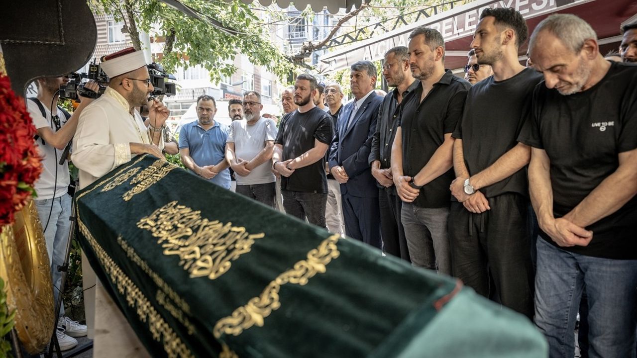 Serdar Topraktepe'nin Ağabeyi Ayhan Topraktepe Son Yolculuğuna Uğurlandı