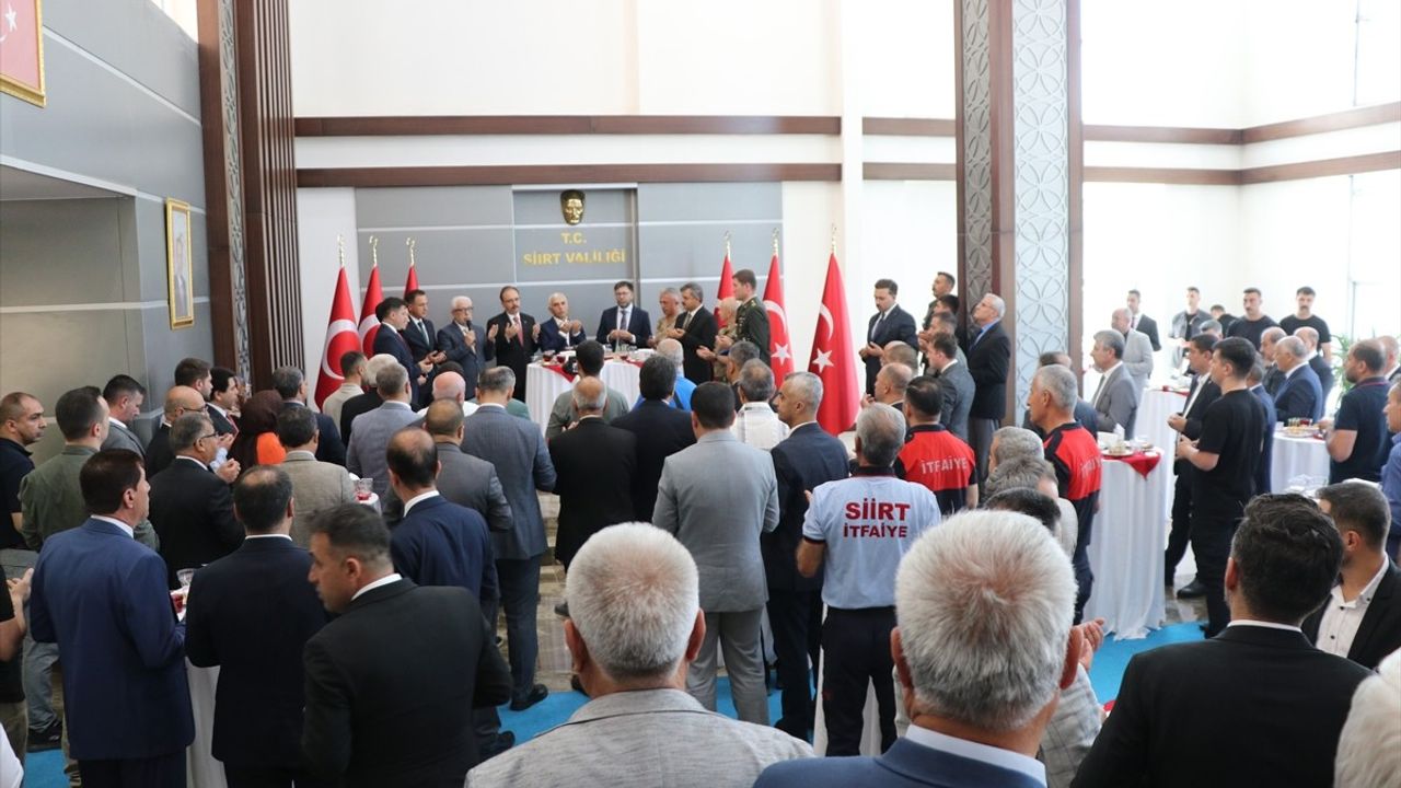 Siirt ve Bingöl'de Kurban Bayramı Bayramlaşma Törenleri Düzenlendi