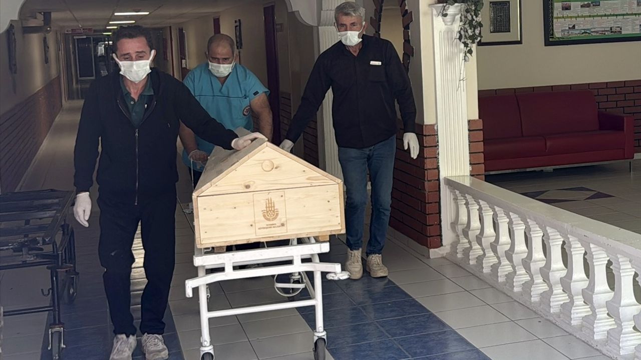 Sivas'ta KKKA Hastalığı Şüphesiyle Tedavi Gören Kişi Hayatını Kaybetti