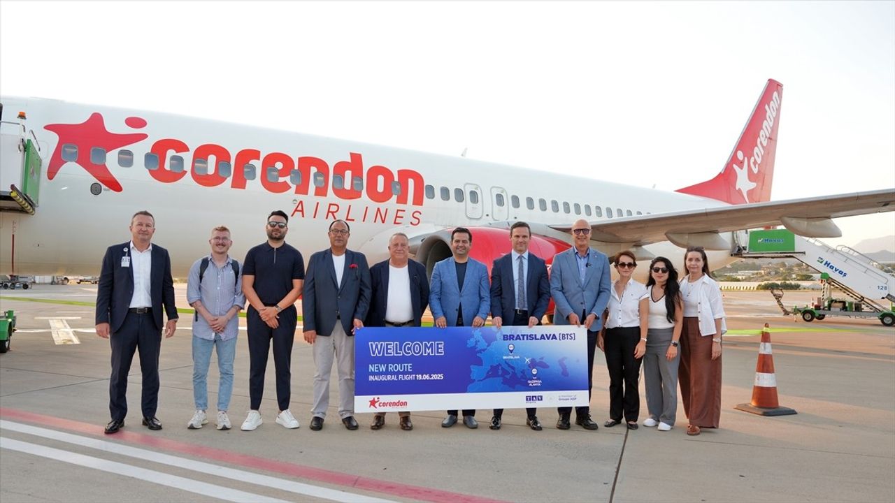 Slovakya'dan Gazipaşa'ya İlk Charter Uçuşlar Başladı