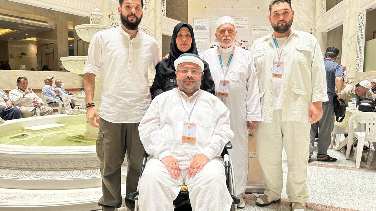 SMA Hastası İsa Demirhan, 16 Yıllık Hac Özlemini Giderdi