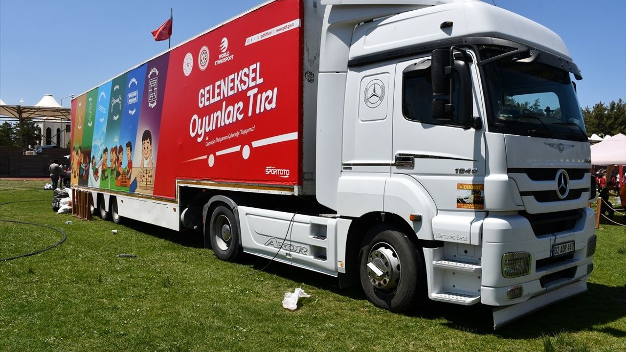 Söğüt Eğitim-Spor Festivali Başladı