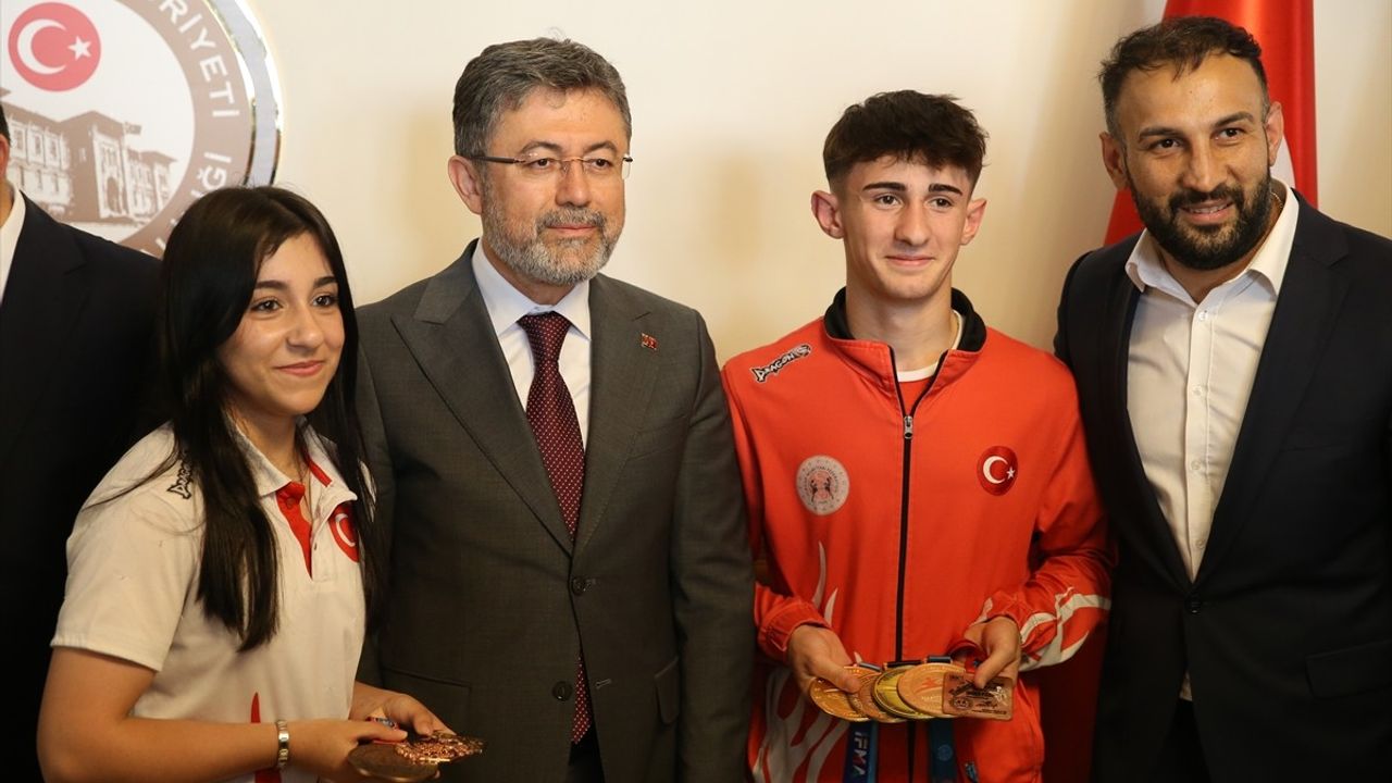 Tarım ve Orman Bakanı Yumaklı'dan Orman Yangınlarına Dair Önemli Uyarılar