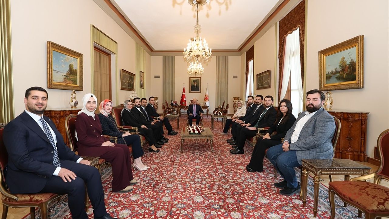 TBMM Başkanı Kurtulmuş, AK Parti Gençlik Kolları Başkanı Yusuf İbiş'i kabul etti