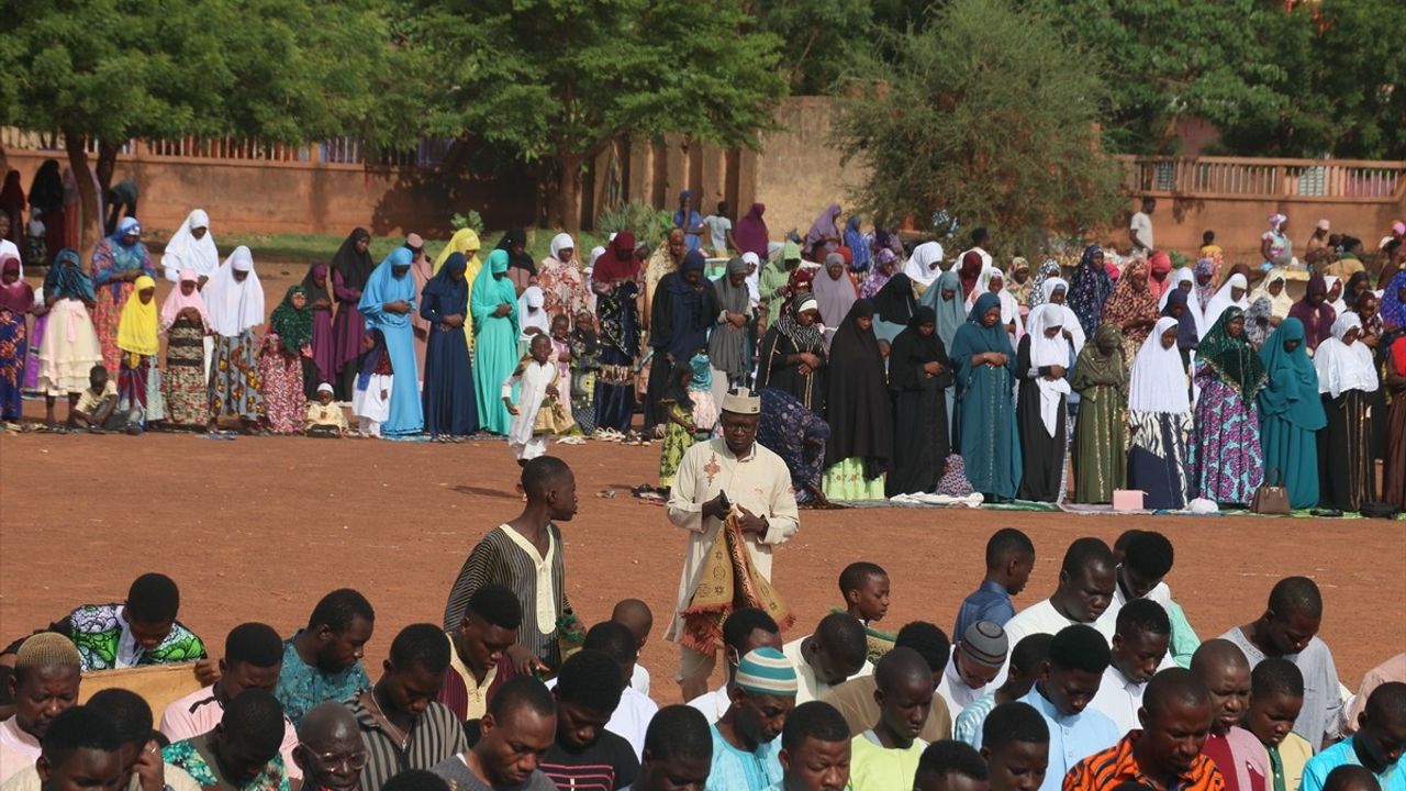 TDV, Burkina Faso'da 35 Bin Kurban Hissesini Dağıtacak
