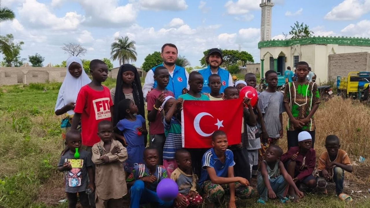 TDV, Togo'da 21 Bin İhtiyaç Sahibine Kurban Eti Dağıttı
