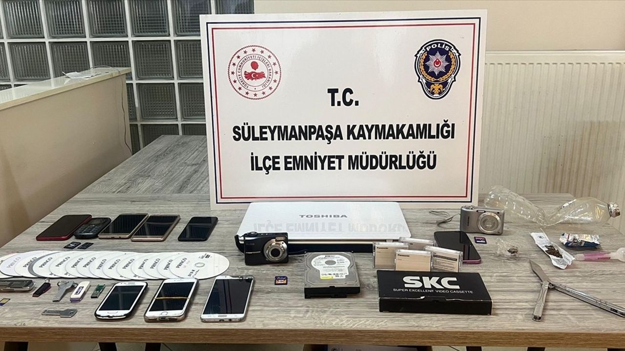 Tekirdağ'da Şantaj İddiasıyla 4 Kişi Tutuklandı