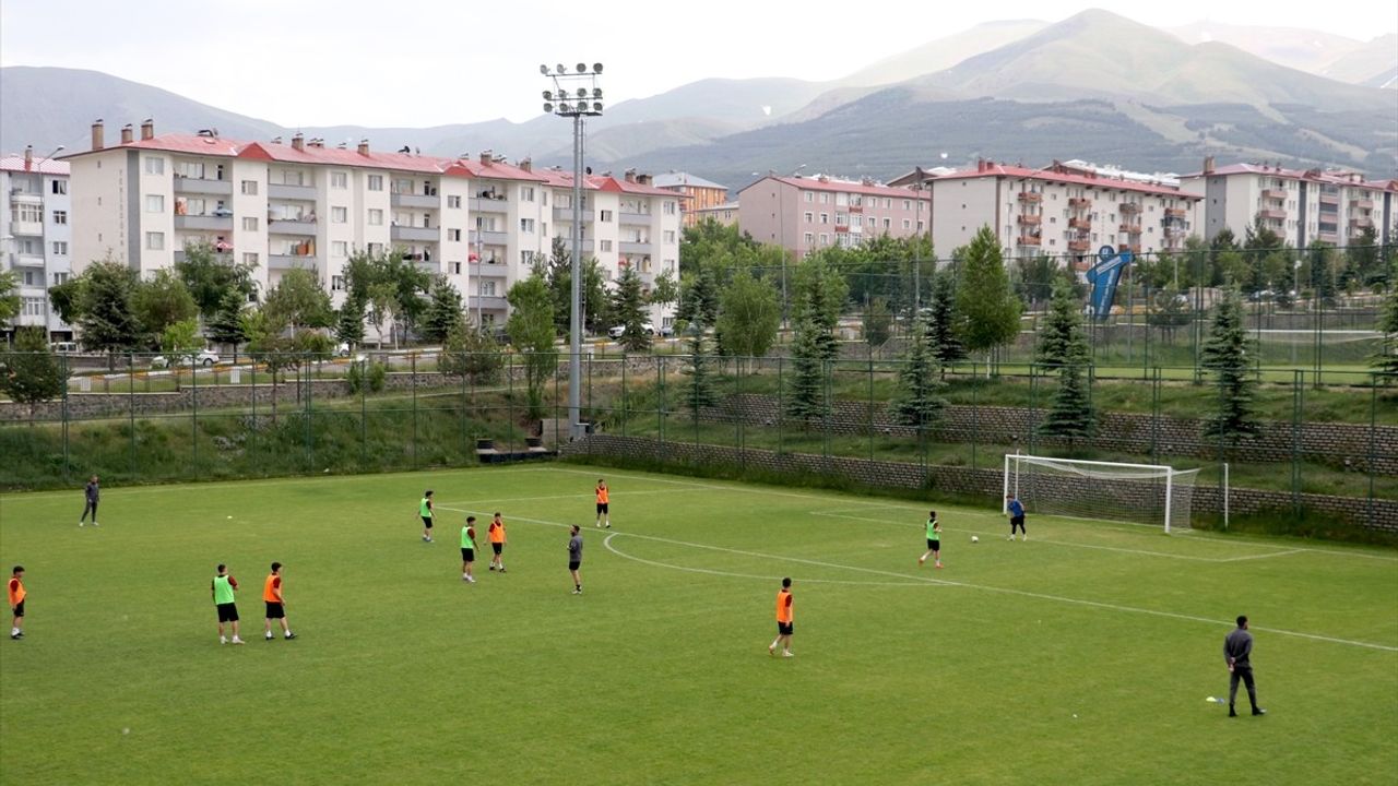 TFF'nin Antrenörlük Eğitimi Palandöken'de Başladı