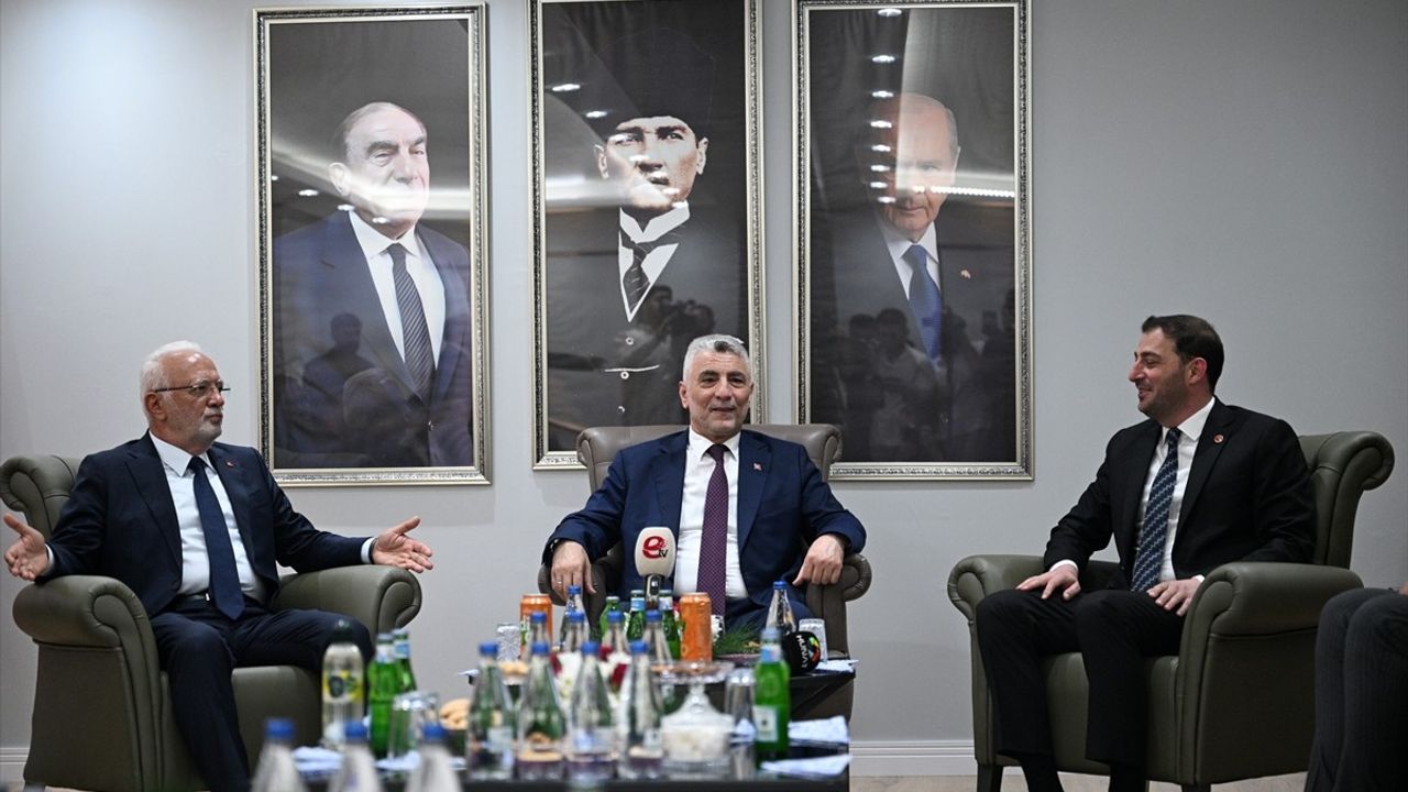 Ticaret Bakanı Ömer Bolat, Kayseri'de Ziyaretlerde Bulundu