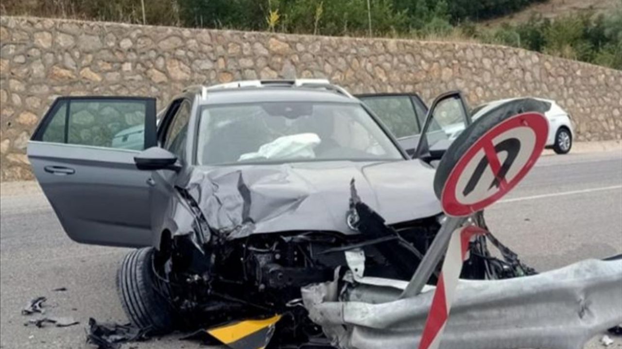 Tokat'ta Otomobil Kazası: 8 Yaralı